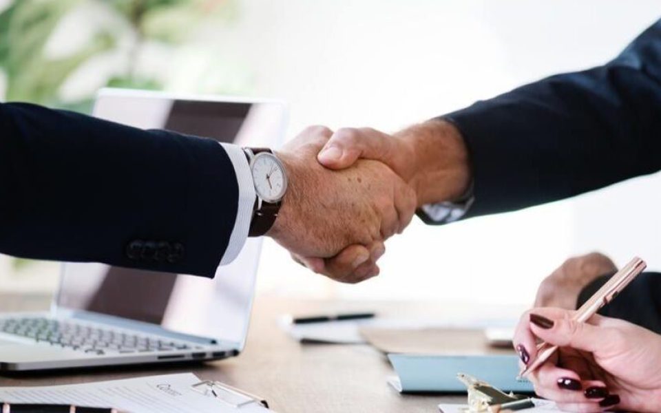 agreement-business-businessmen-886465_2